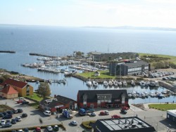 Yachthafen mit Blick auf den Limfjord